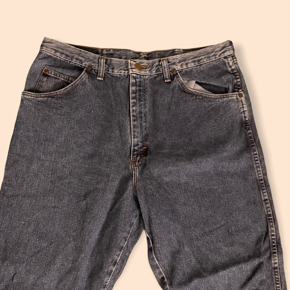 Wrangler dark wash Jeans 36” - Picture 2 of 4